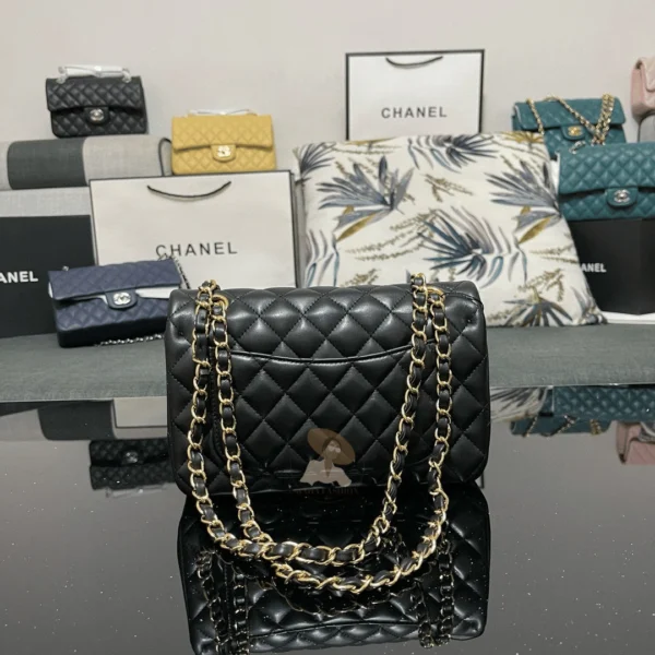 شنطة Chanel