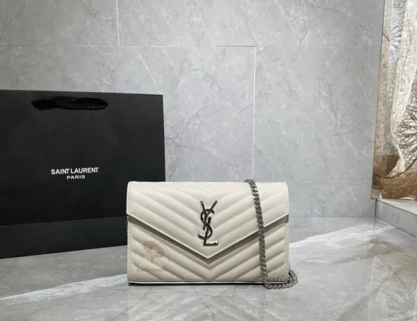 شنطة Saint Laurent