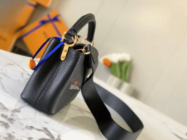 Louis Vuitton Capucines Mini ماستر كوالتي