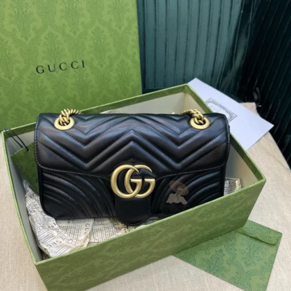 حقيبة Gucci Marmont