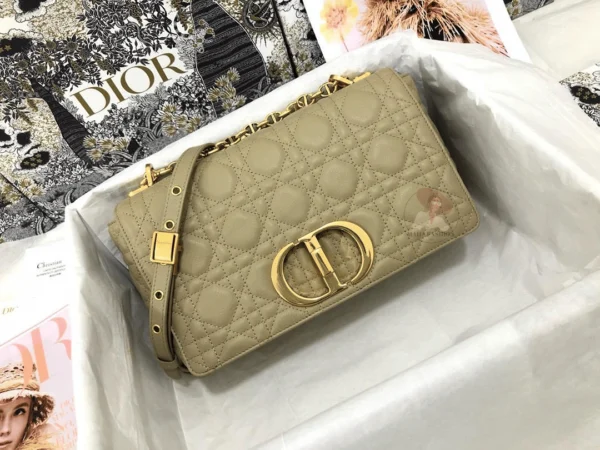 شنطة Dior