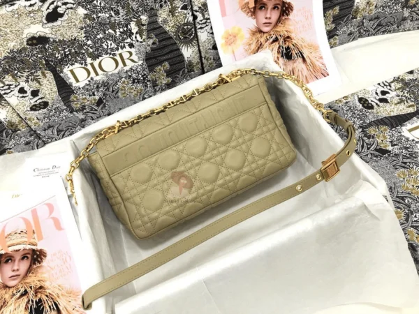 شنطة Dior