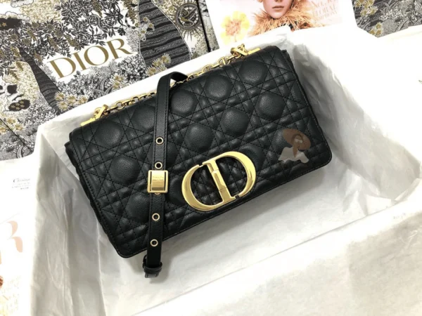 شنطة Dior