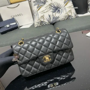 شنطة Chanel