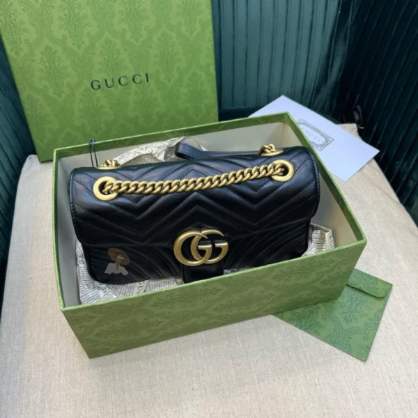 حقيبة Gucci Marmont